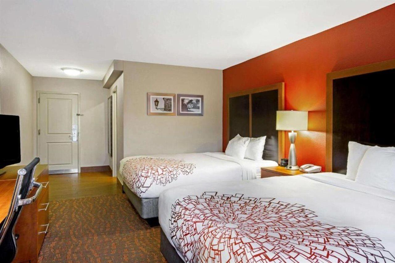 מלון La Quinta By Wyndham Williamsburg Historic Area מראה חיצוני תמונה